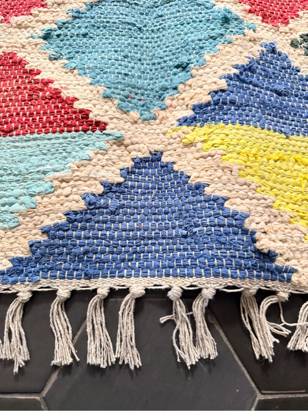 Handwoven Geometric Diamond Rug - Multicolor - Picture 3 of 5